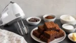Basic Brownie-Rezept mit dem Handmixer – Einfach und schokoladig